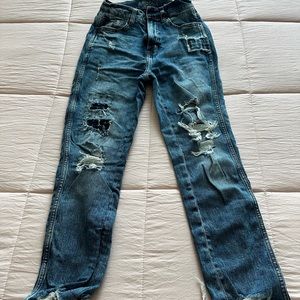 Patch pattern jeans